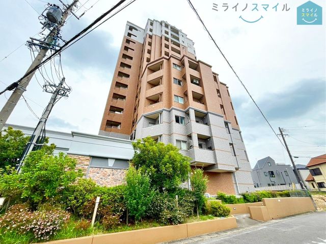 生活に必要なスーパー、コンビニなど商業施設が近くにあり、住みやすい立地です♪