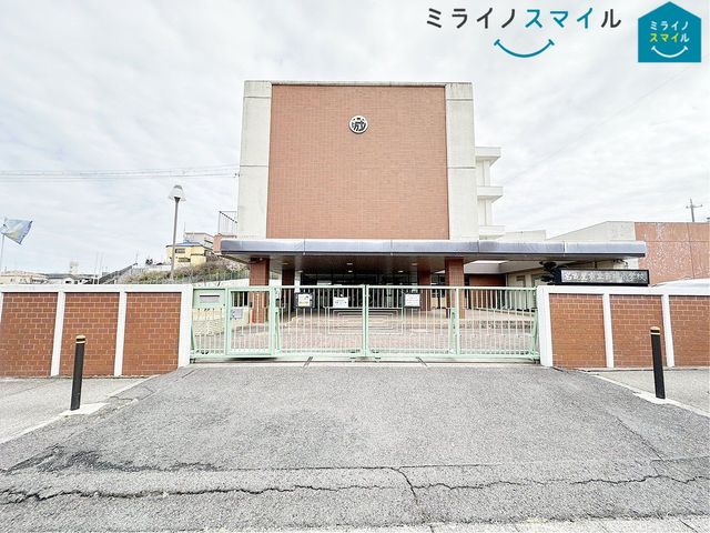 名古屋市立西城小学校 徒歩4分。 300m