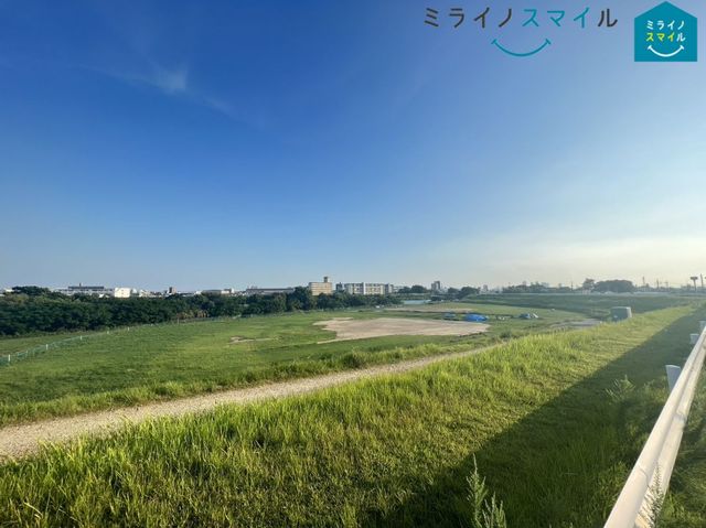 水分橋東緑地 徒歩19分。 1520m